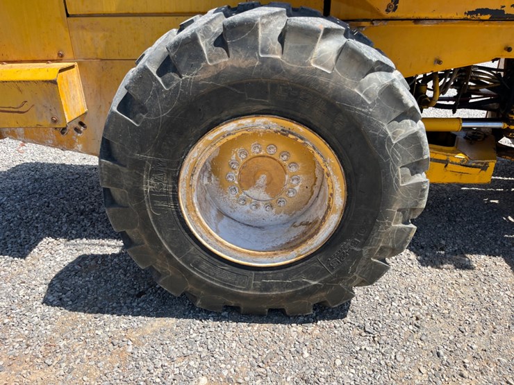 1992-deere-544e-image-14