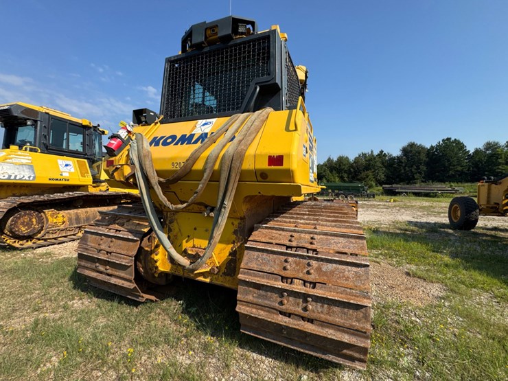 2019-komatsu-d65-image-4