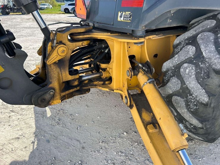 2015-caterpillar-410l-4x4-extendahoe-backhoe-loader-image-15