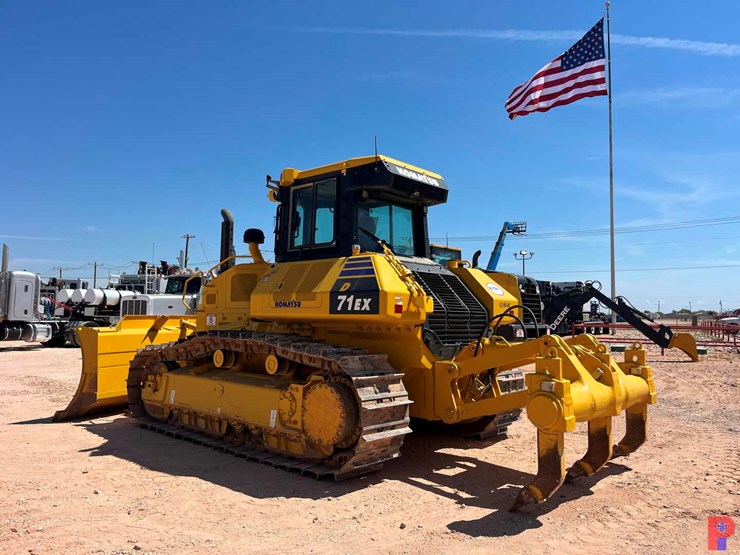 2023-komatsu-d71ex-24-crawler-dozer-image-4