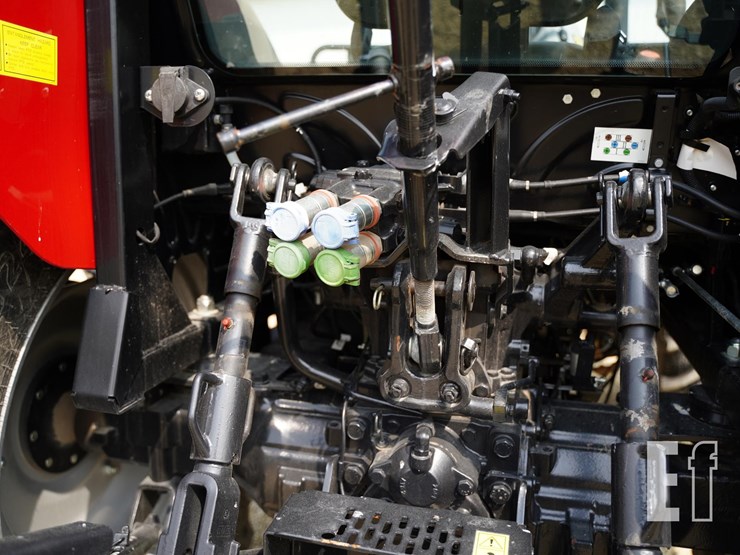 2022-case-ih-farmall-75a-image-28