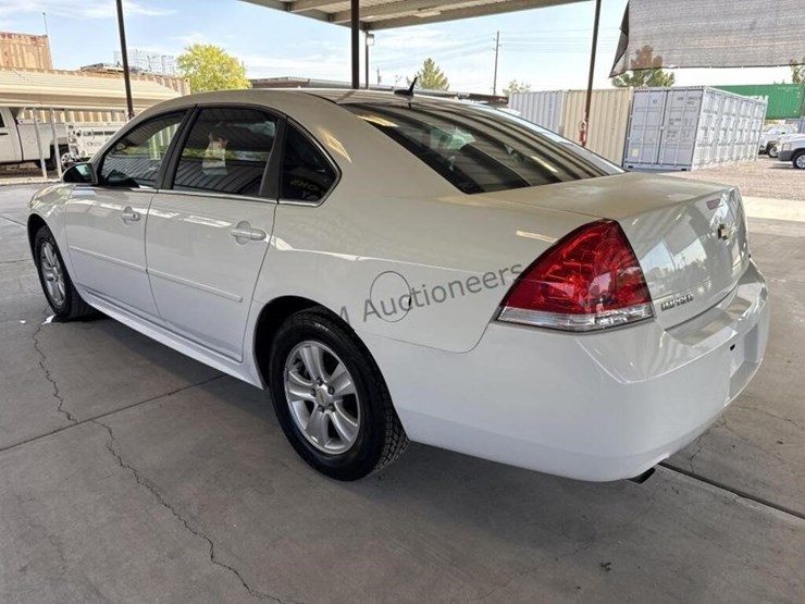 2016-chevrolet-impala-ls-sdn-image-5