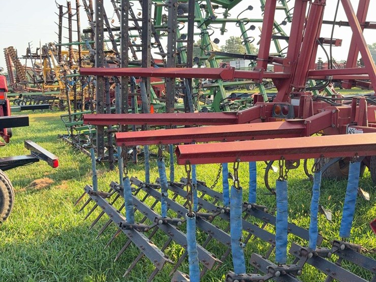 sunflower-6432-36ft-finishing-tool,-beater-bar,-5-bar-harrow,-used-this-spring-image-13