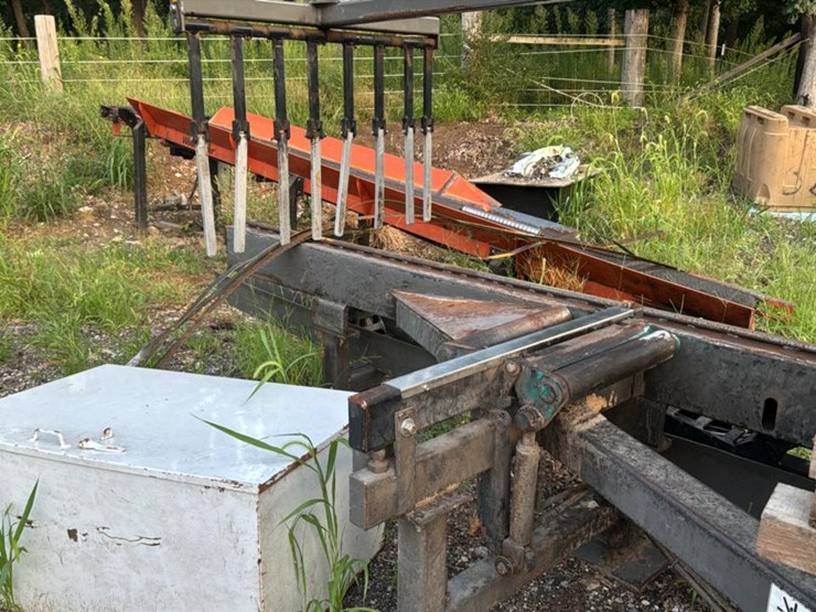 #129-•-2004-wood-mizer-lt300-bandmill-image-13