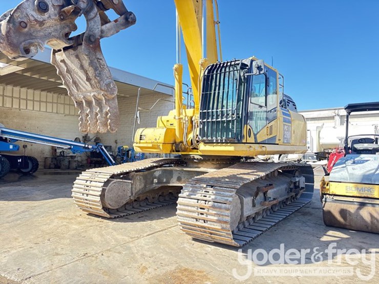 2019-komatsu-pc390-lc-11-image-1