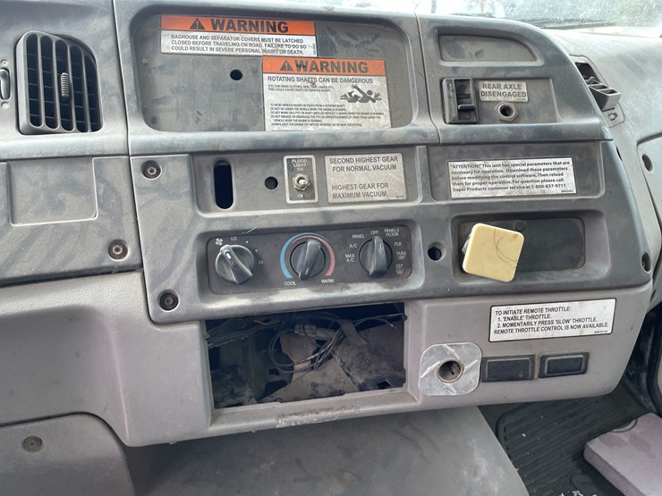 #4727-•-1998-ford-louisville-super-sucker-vac-truck-(wi-title-in-delay)-image-79
