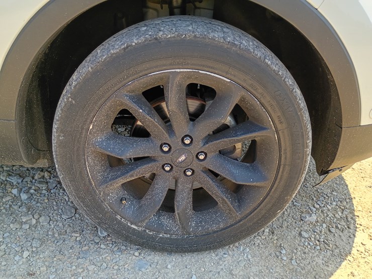 2013-ford-explorer-image-40