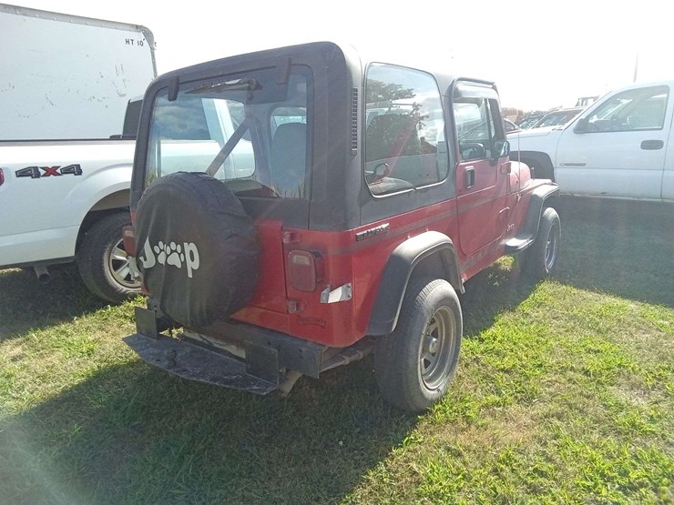 1991-jeep-wrangler-image-4