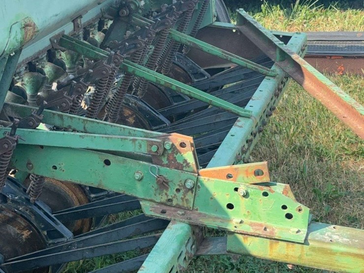 john-deere-8300-image-4