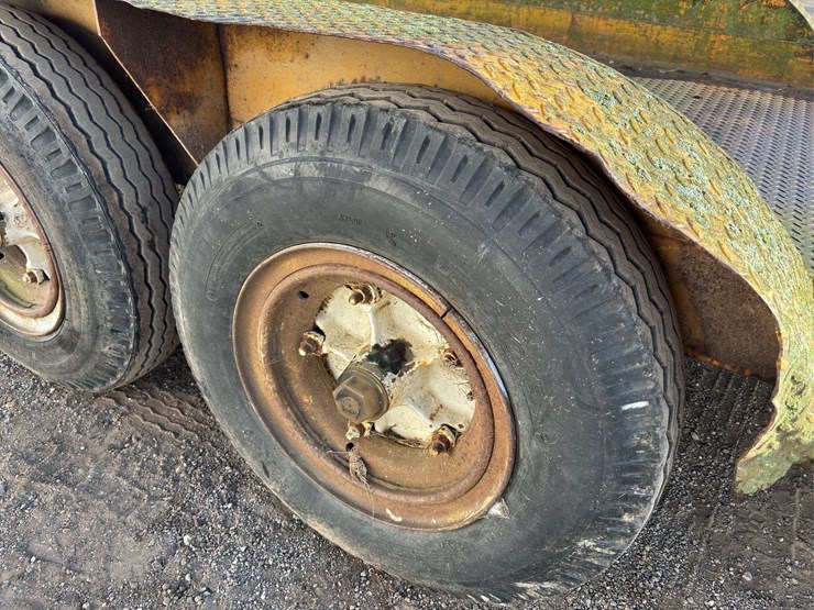 22'-equipment-trailer-image-9