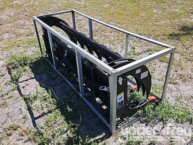 heavy-grass-fork-grapple-to-suit-skidsteer-image-3