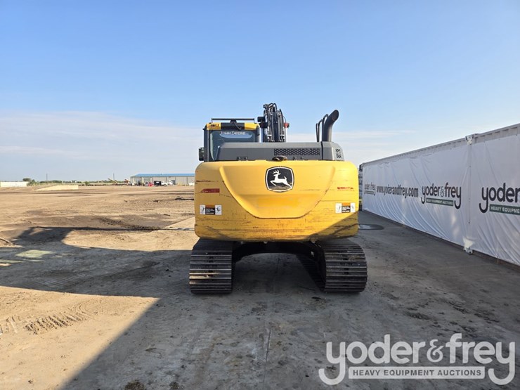 2022-deere-130g-image-4