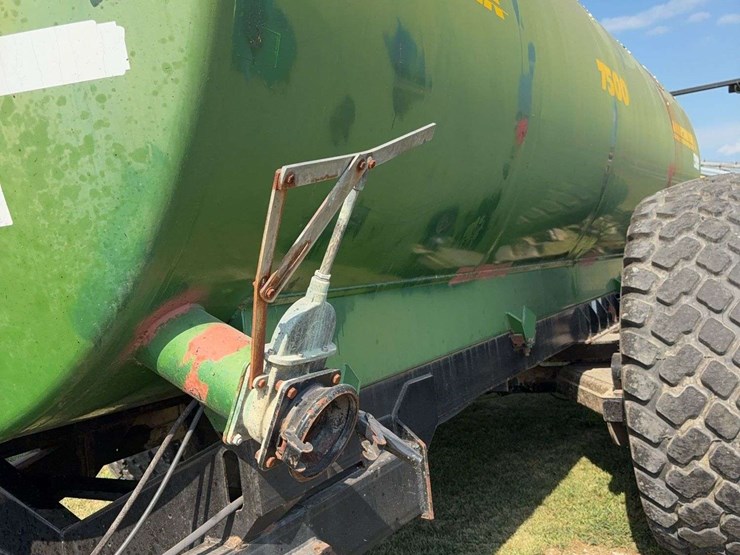 blazer-magnum-7500-gallon-slurry-vac-tank,-5-shank-plow-down,-steerable-double-axel,-hydraulic-driven-pump,-field-ready-image-4