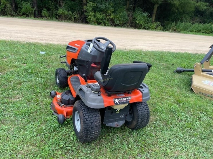 husqvarna-riding-lawn-mower-image-6