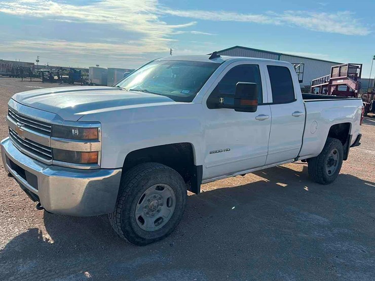 2018-chevrolet-2500-image-1