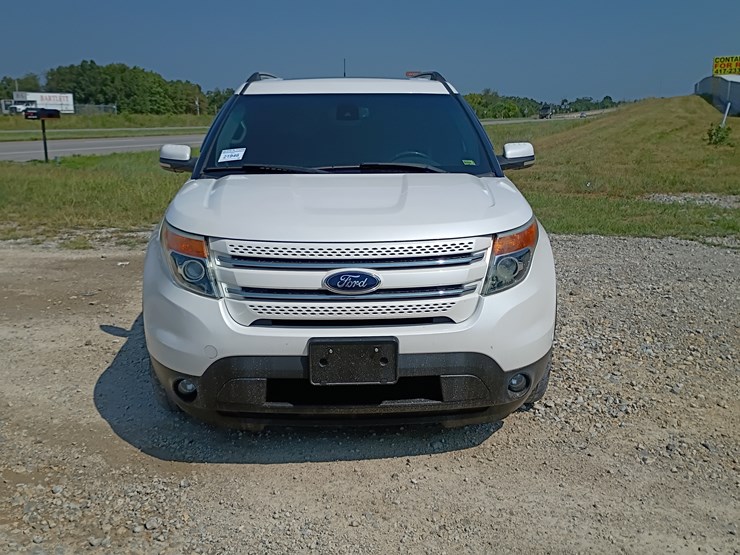 2013-ford-explorer-image-15
