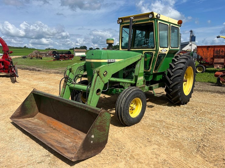 john-deere-2840-image-1