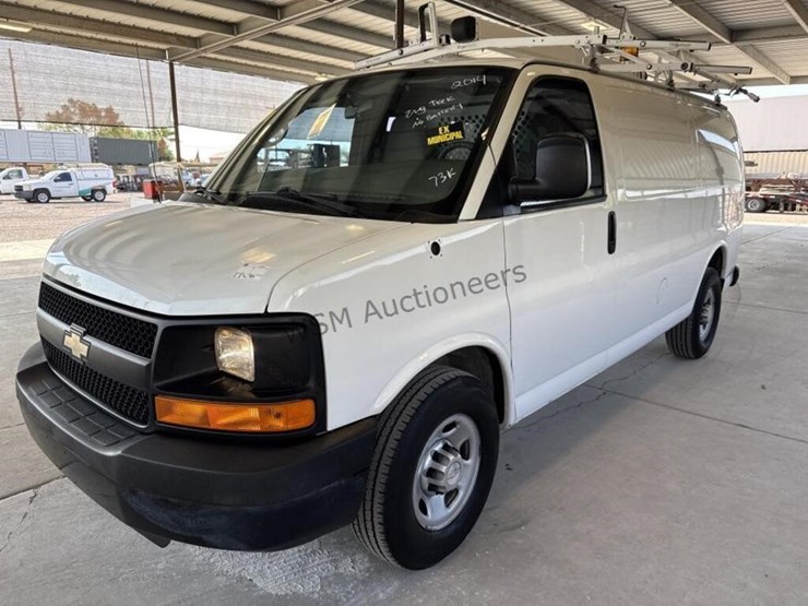 2014-chevrolet-express-2500-image-4