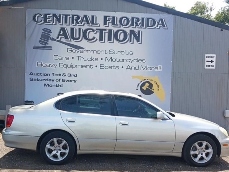 2001-lexus-gs-300-runs/moves-base-image-1