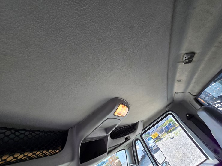 2012-international-durastar-4300-image-75