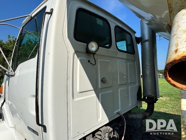 2000-sterling-dry-tender-truck-(gp11245,-unit-123831)-image-29