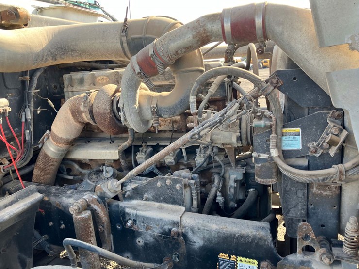 2001-mack-rd688s-image-6