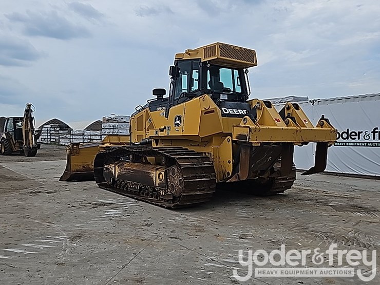 2018-deere-850k-image-3