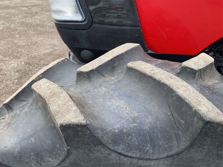 case-jx80-4wd-tractor-image-10