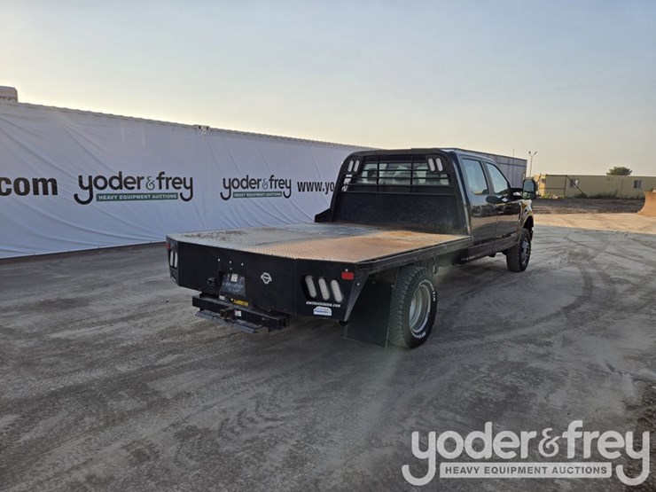2022-ford-f350-xl-image-6