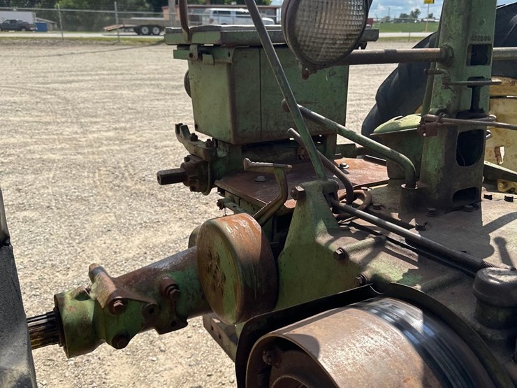 john-deere-a-image-12