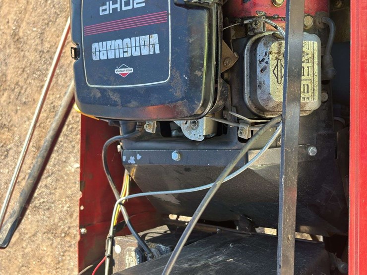 mtd-lawn-tractor-image-25