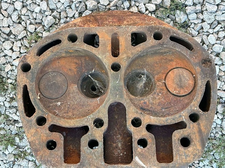 john-deere-model-g-head-image-14