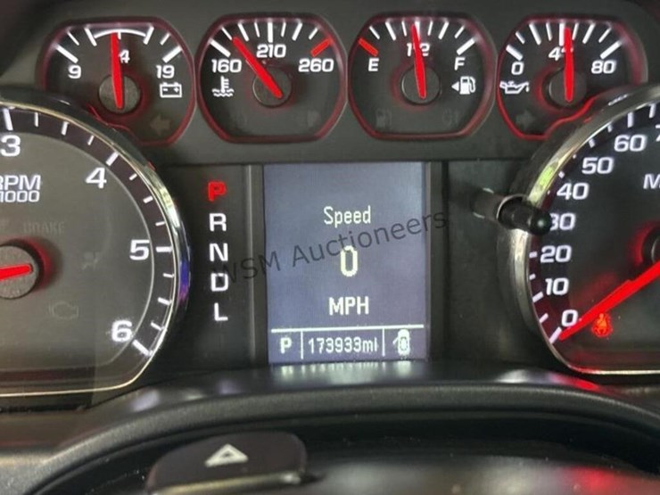 2018-chevrolet-silverado-1500-image-16