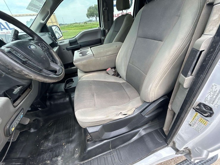 2016-ford-f150-image-15