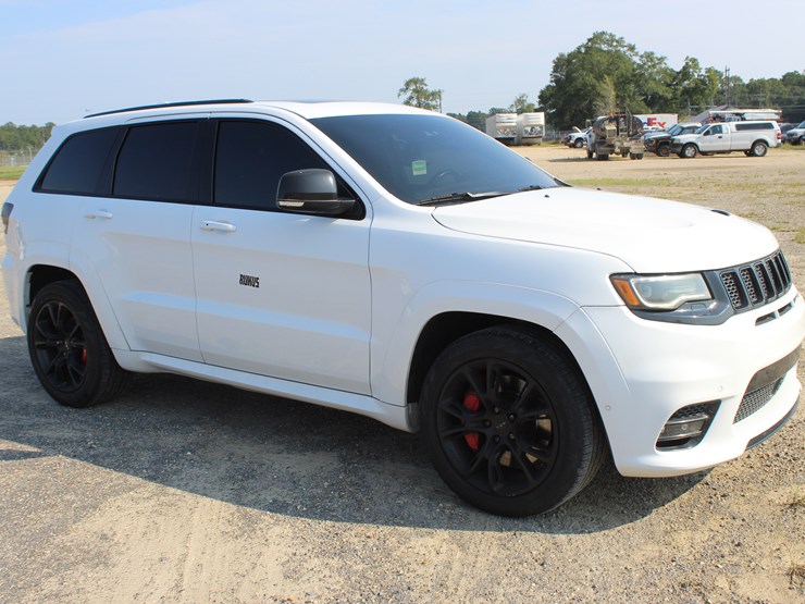 2017-jeep-grand-cherokee-image-2