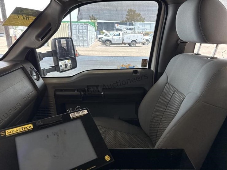 2016-ford-f550-image-22