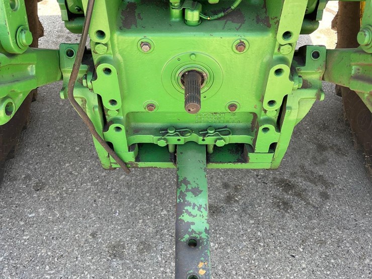 john-deere-7210-image-22