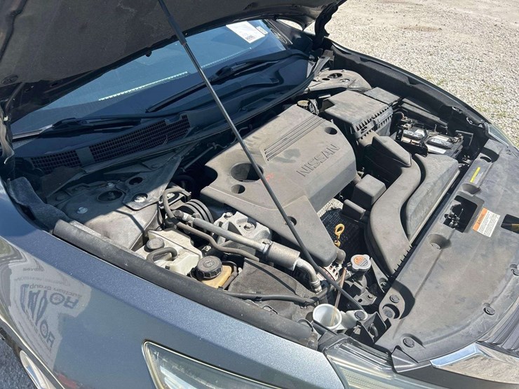 2016-nissan-altima-2.5-sedan-image-8
