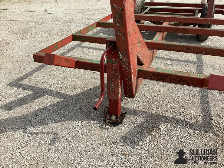 6-bale-gooseneck-hay-trailer-image-11