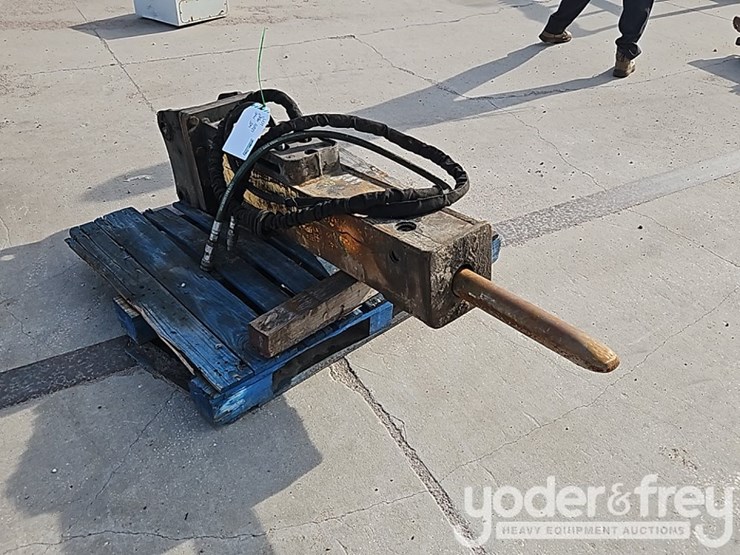 hydraulic-breaker-to-suit-excavator,-1,000lbs-image-4