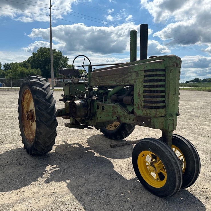 JOHN DEERE A