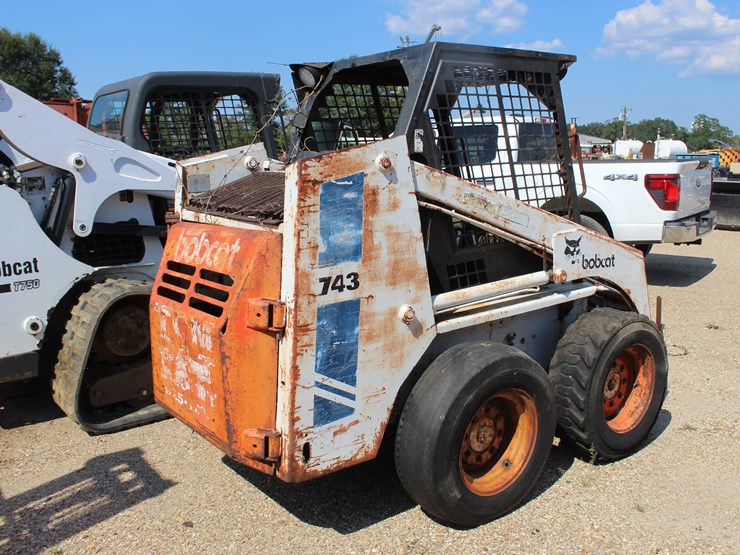 bobcat-743-image-3