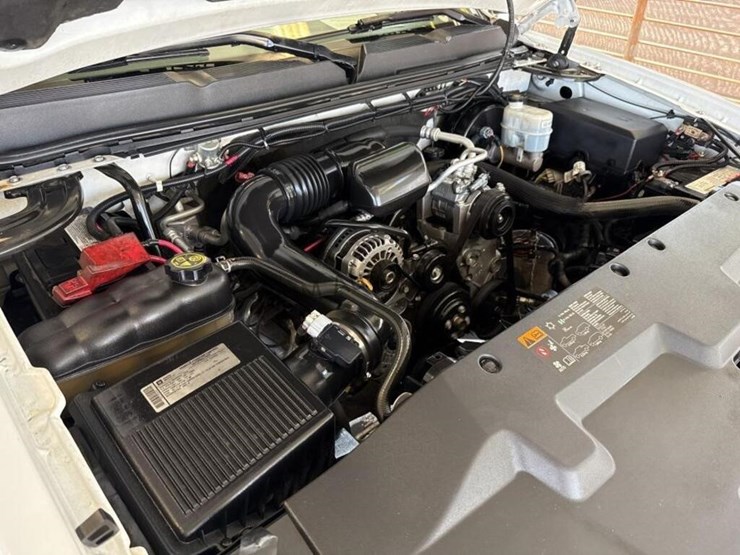 2012-chevrolet-silverado-1500-image-11