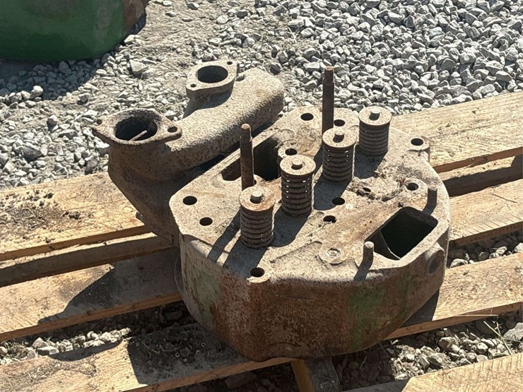 john-deere-model-a-head-image-12
