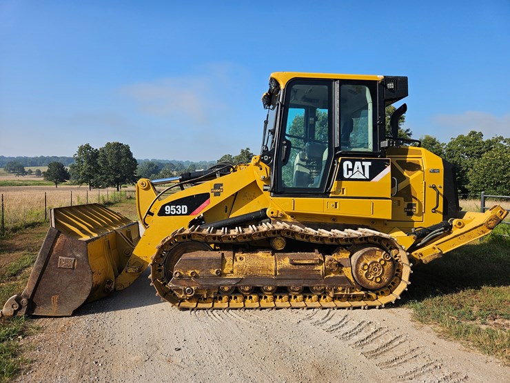2014-caterpillar-953d-image-8