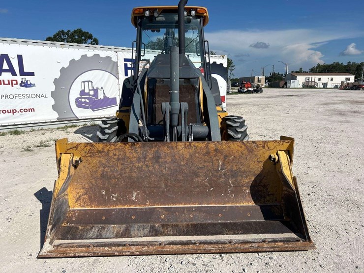 2015-caterpillar-410l-4x4-extendahoe-backhoe-loader-image-19