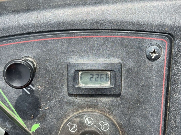 toro-titan-mx5400-zero-turn-mower-image-20