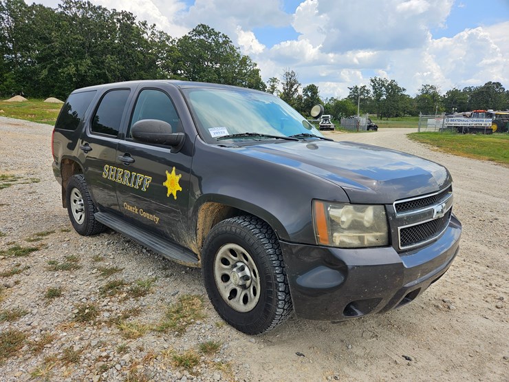 2010-chevrolet-tahoe-image-20