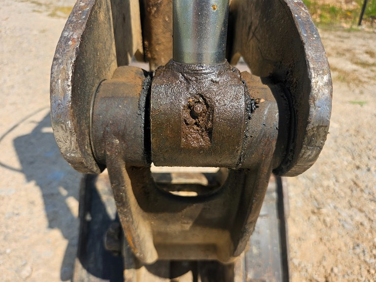 bobcat-325-image-67