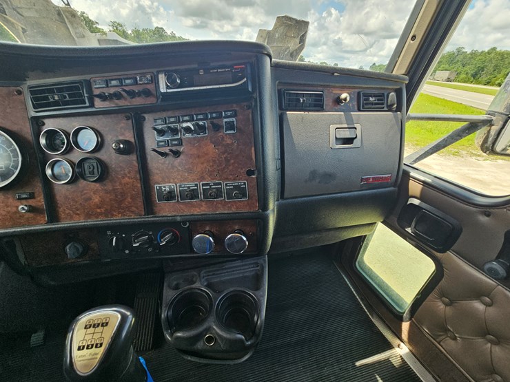 2005-kenworth-t600-image-74